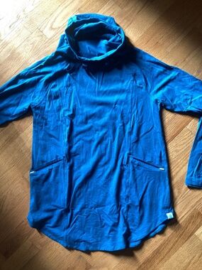 NWOT Coolibar Lumaleo Pullover